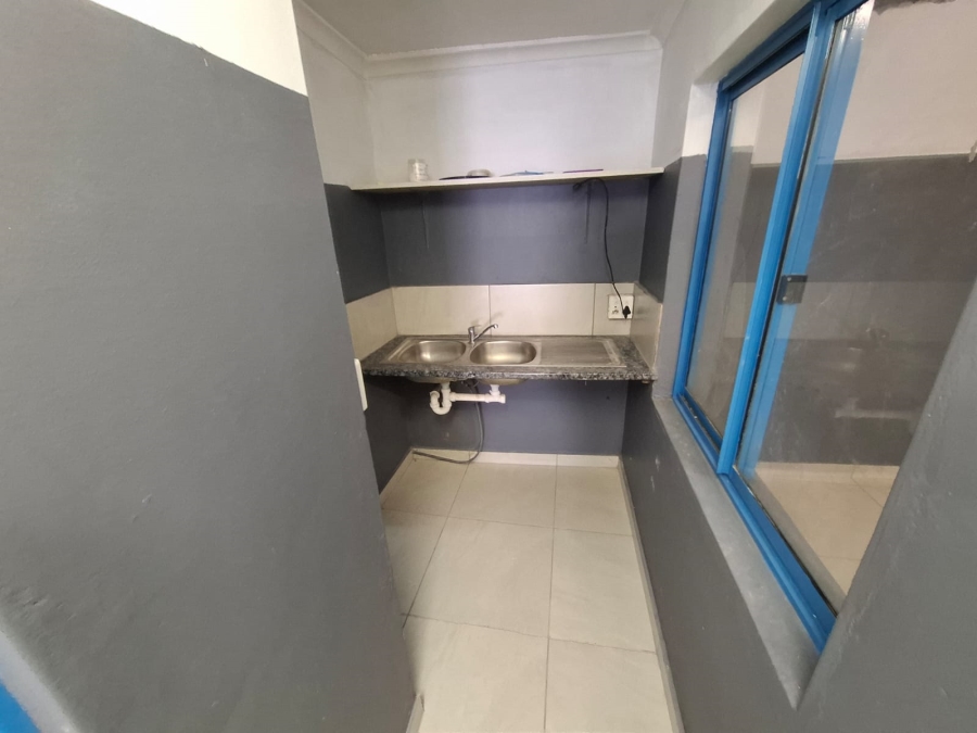 To Let Commercial Property for Rent in Stikland Industrial Western Cape